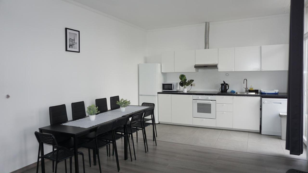 Apartments Plantin 3 Sleeping Rooms 2 Bathrooms. Антверпен Екстер'єр фото